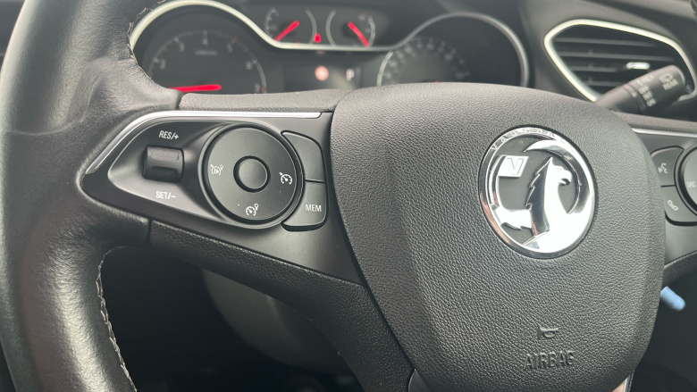 Vauxhall Grandland X 1.2 Turbo SRi Nav 5dr Auto Petrol Hatchback